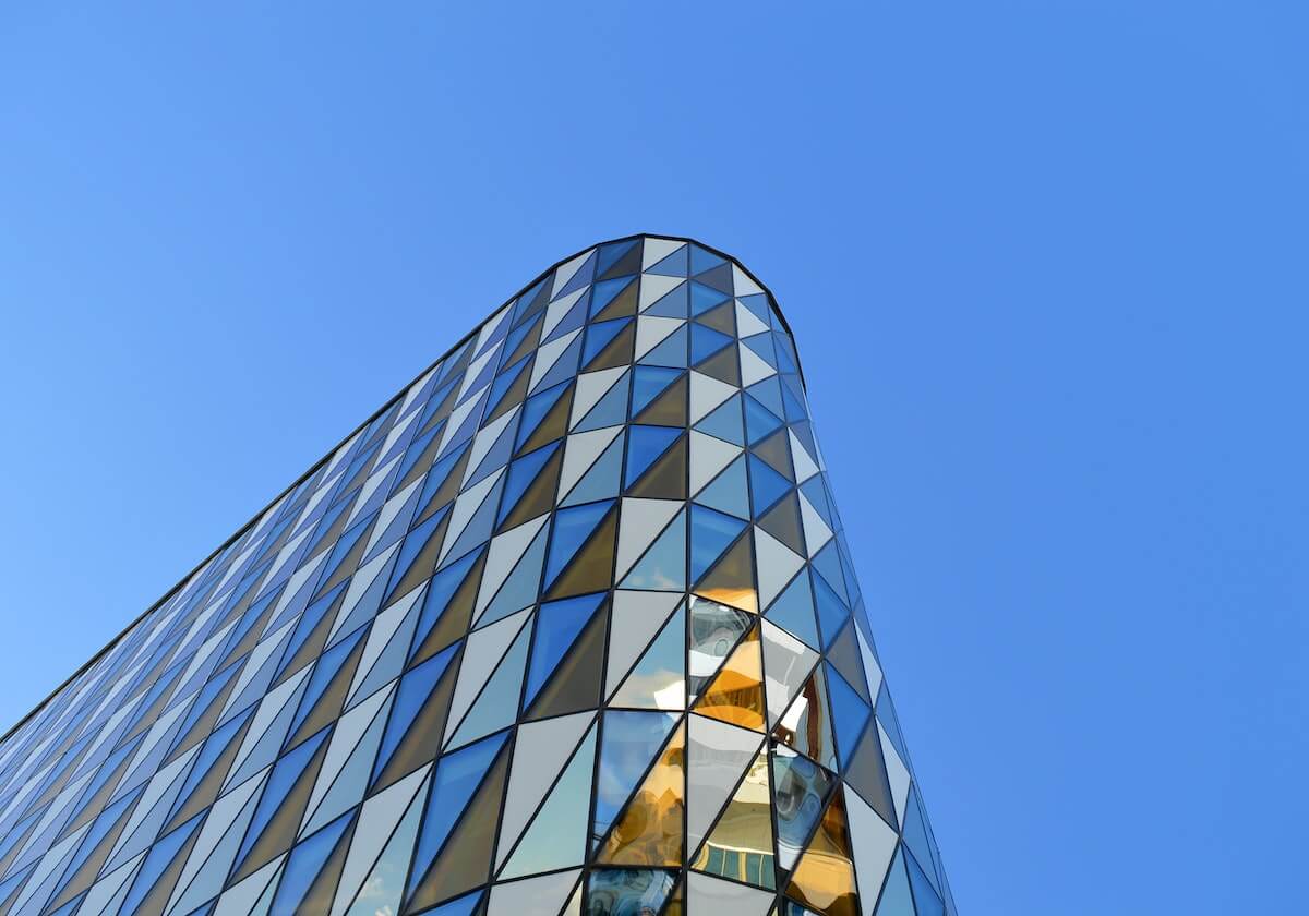 b体育下载-句号杨戬一技能回头被追击集火，狼队一波团战一换三