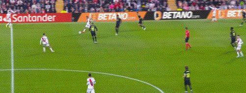 b体育下载-【西甲】阿森西奥造2球反超 皇马2比3负落后巴萨2分